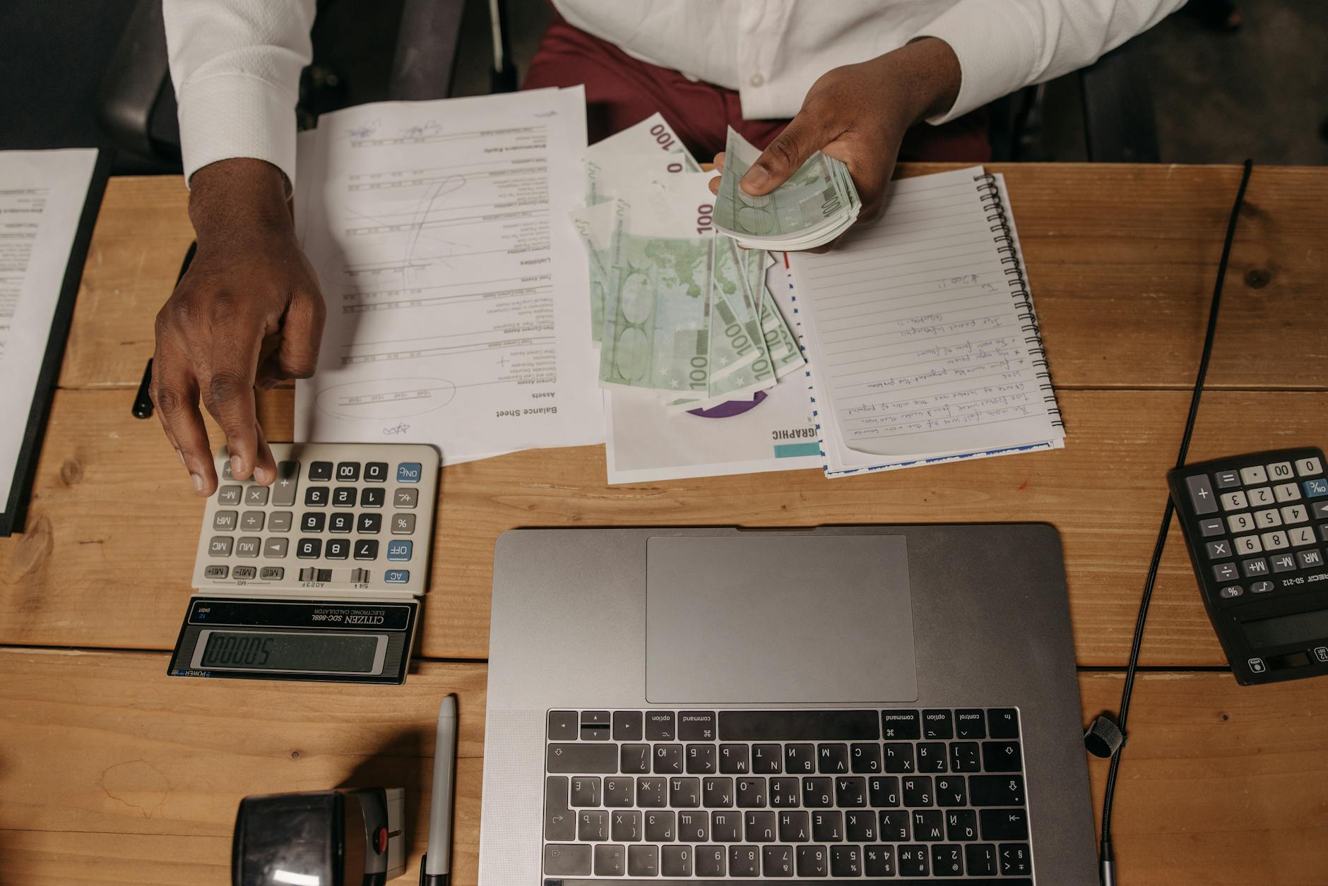 TFSA vs RRSP: Which One Should You Be Using? A Practical Guide for Canadians